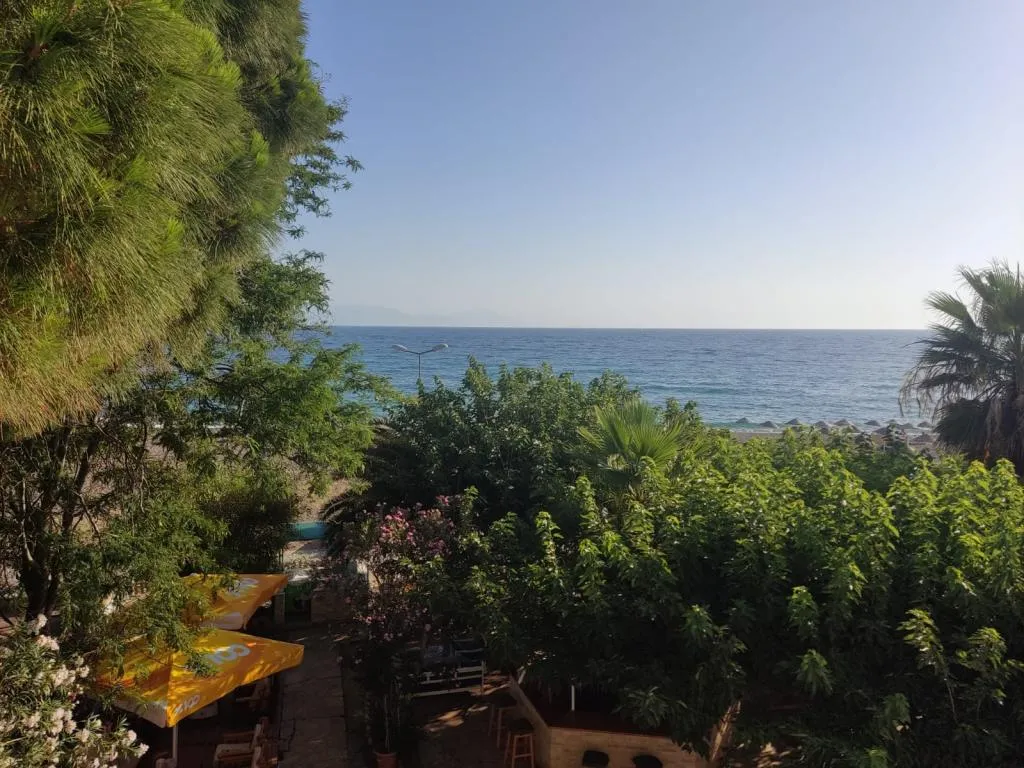 Çift Kişilik,Deniz veya Bahçe Manzaralı,Balkonlu