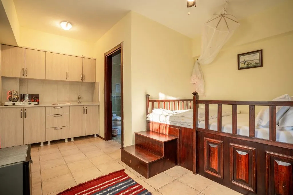 Geniş Standart Oda,Bahçe Manzaralı,Verandalı