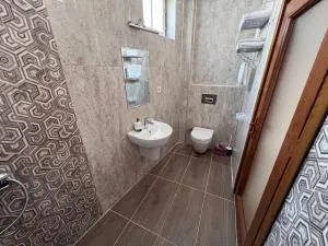 Demiröz Konak Otel