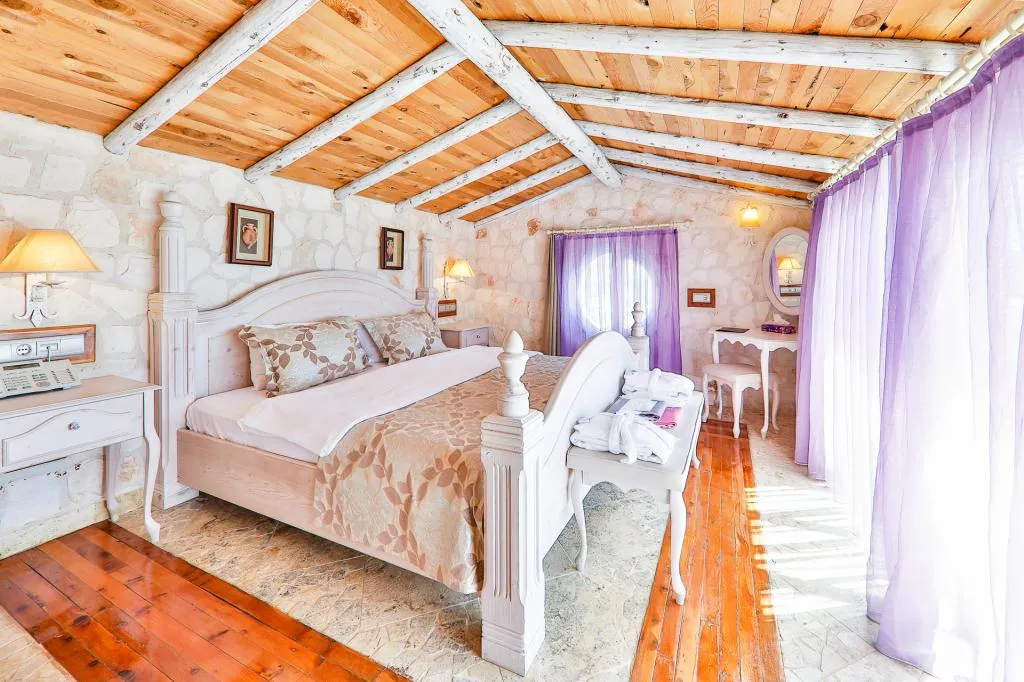 Deluxe Jakuzili Suite,Deniz Manzaralı