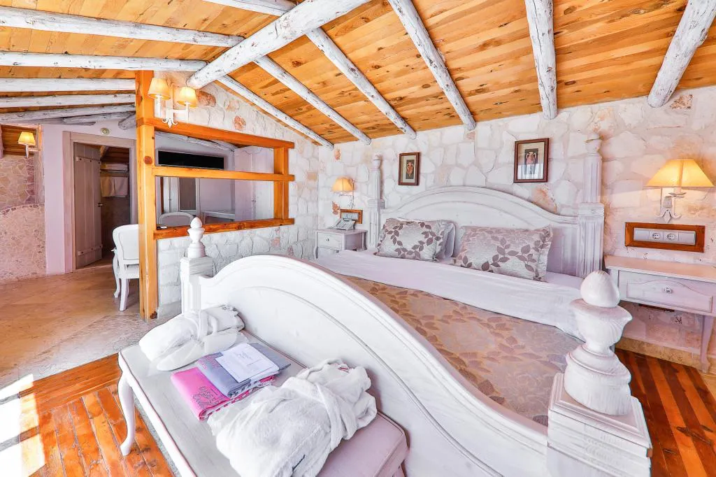 Deluxe Jakuzili Suite,Deniz Manzaralı