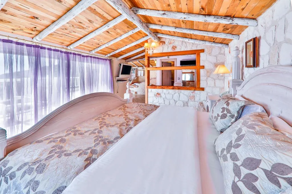 Deluxe Jakuzili Suite,Deniz Manzaralı