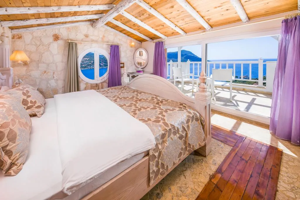 Deluxe Jakuzili Suite,Deniz Manzaralı