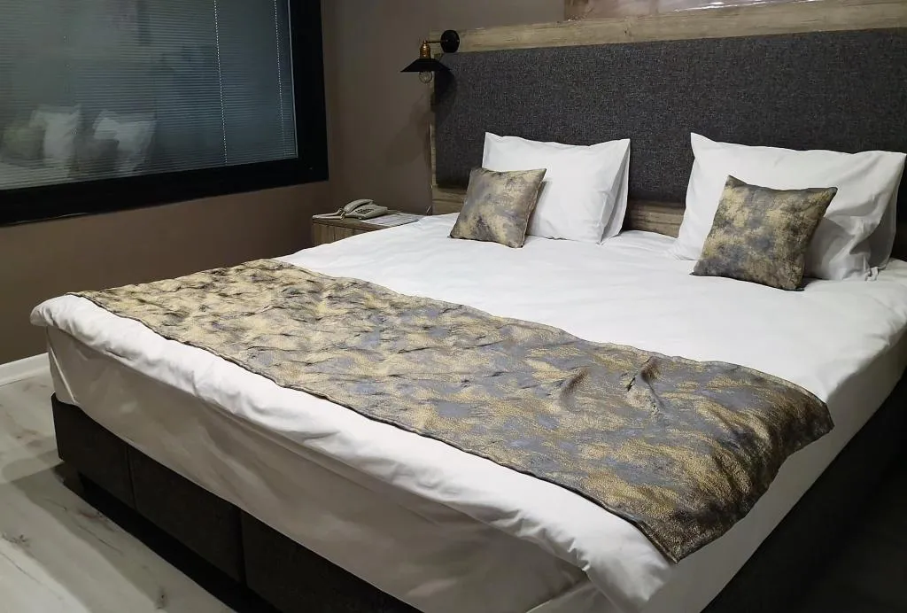 Özel Banyolu Deluxe Room