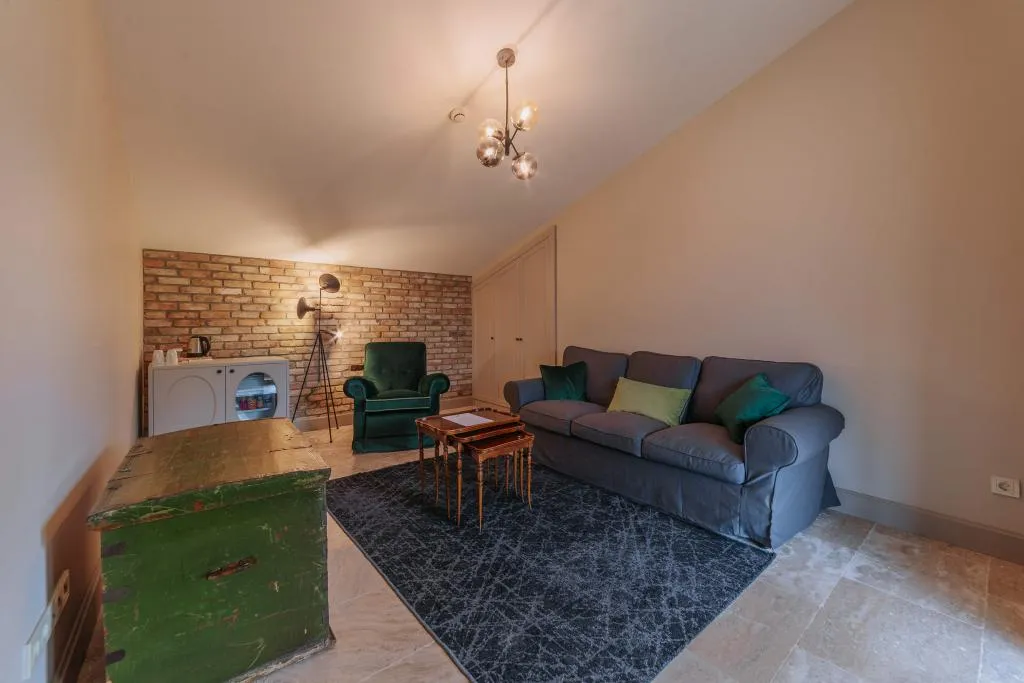 Teraslı Suit Oda,Avlu Manzaralı,Balkon veya Teraslı