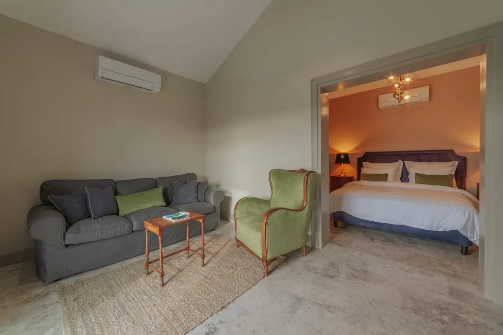 Teraslı Suit Oda,Avlu Manzaralı,Balkon veya Teraslı