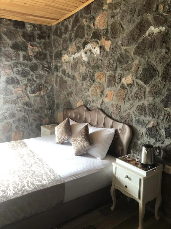 Köy Evi,Bahçe Manzaralı,Verandalı