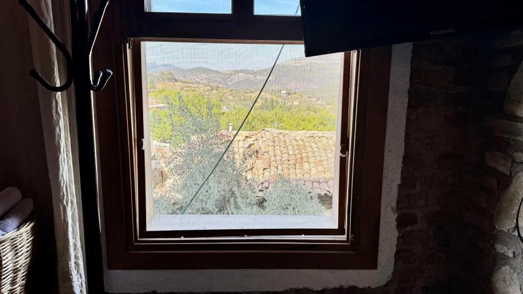 Taş Oda,Köy Manzaralı