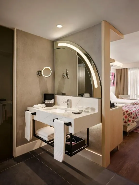 Deluxe Swim Up Room,Havuz ve Bahçe Manzaralı,Havuz Bağlantılı