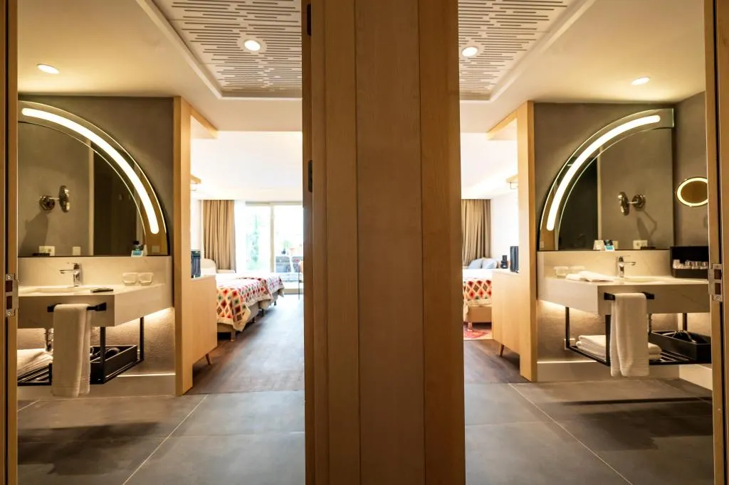 Deluxe Swim Up Suite,Havuz ve Bahçe Manzaralı,Havuz Bağlantılı