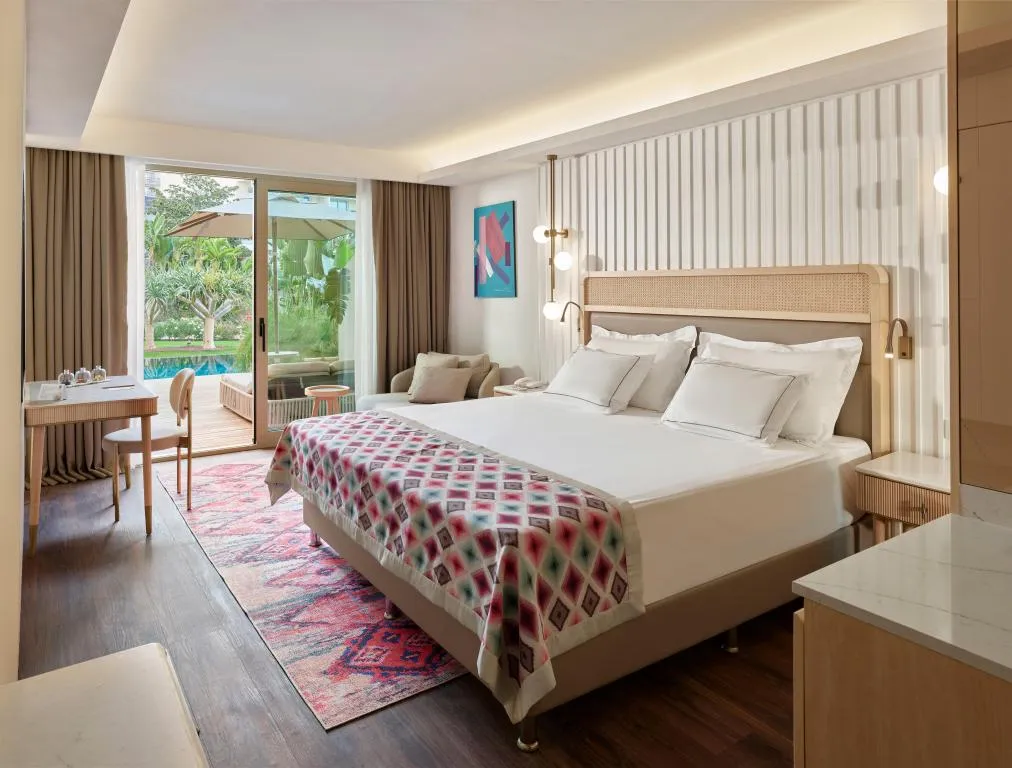 Deluxe Swim Up Suite,Havuz ve Bahçe Manzaralı,Havuz Bağlantılı