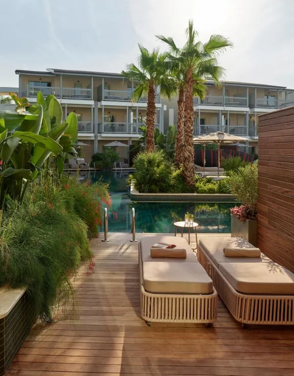 Deluxe Swim Up Room,Havuz Manzaralı,Havuz Bağlantılı