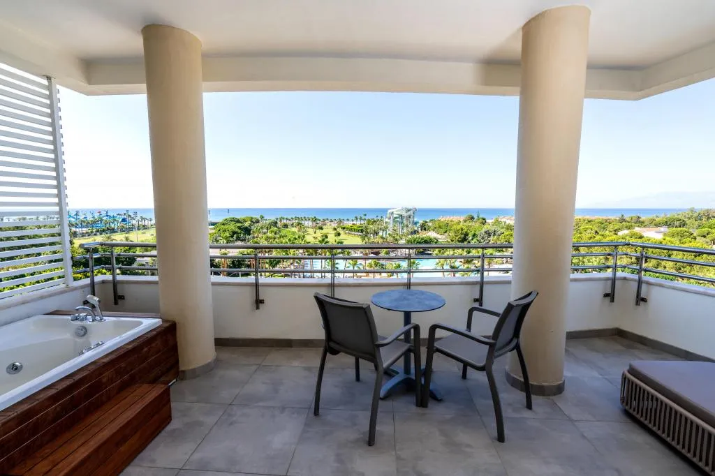 Corner Suite - Jakuzili,Deniz Manzaralı,Jakuzili