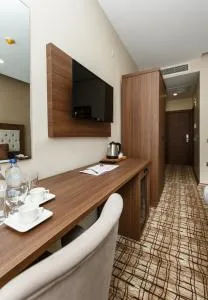 Grand Mela Hotel