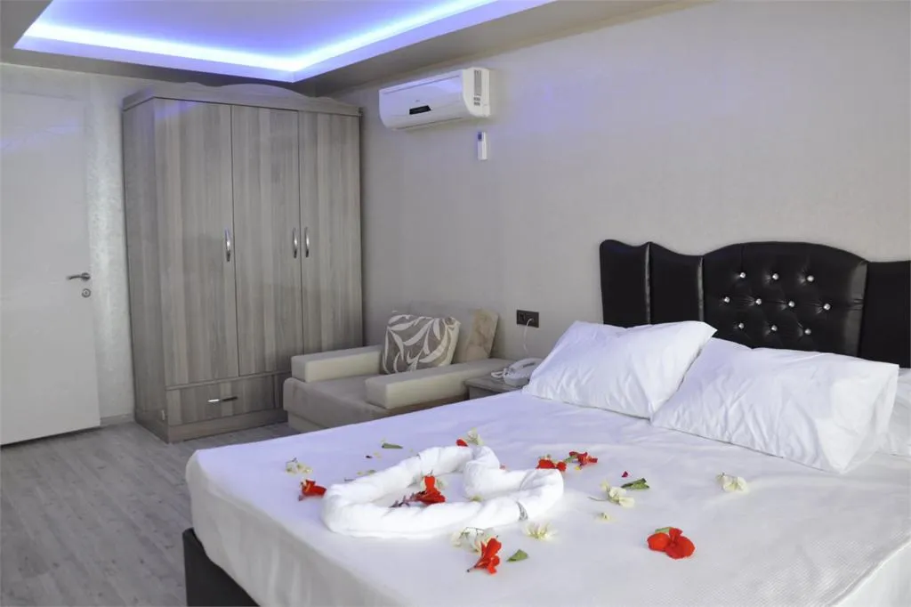 Çift Kişilik,Bahçe Manzaralı