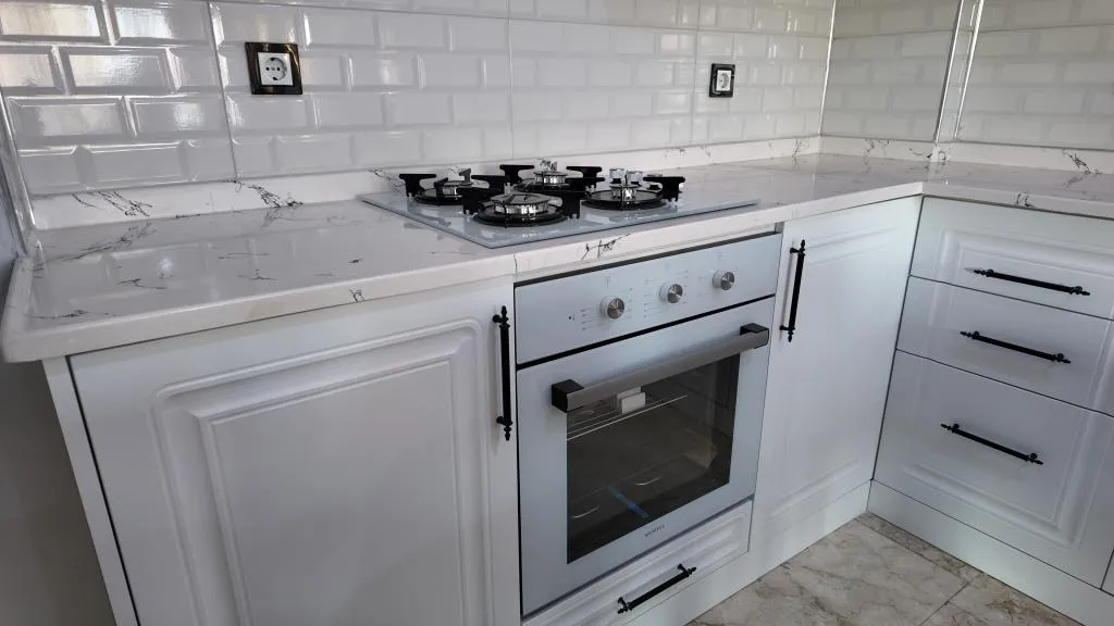 2+1 Deluxe Suite,Havuz Manzaralı,Balkonlu
