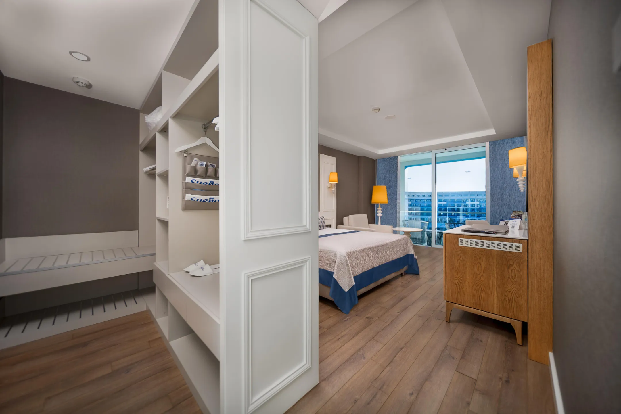 Superior Suite Deniz Manzaralı ve Jacuzzi Oda