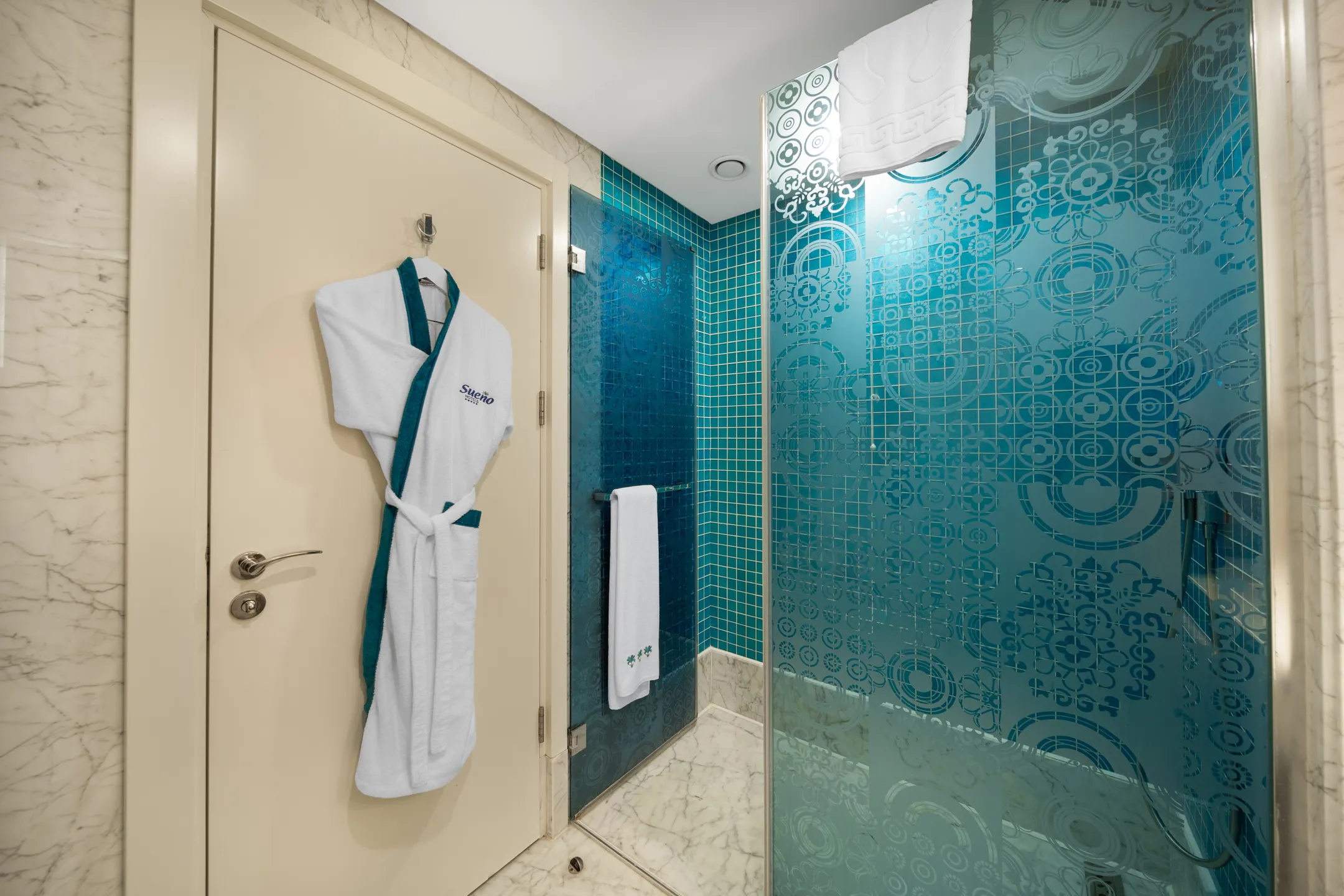 Deluxe Sueno Suite Deniz Manzaralı Swim Up Oda
