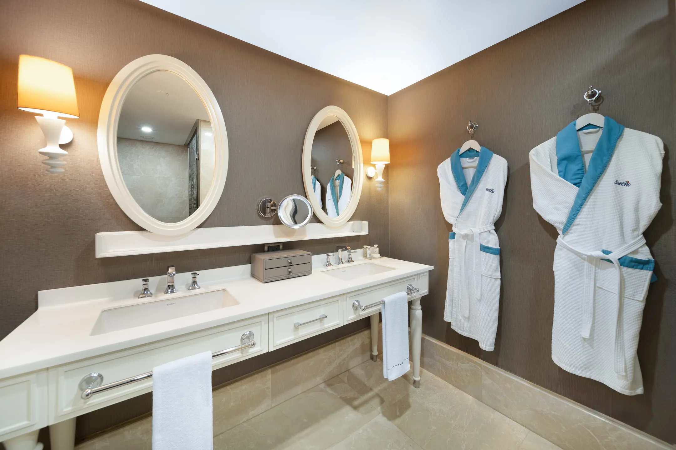 Deluxe Deniz Manzaralı Oda