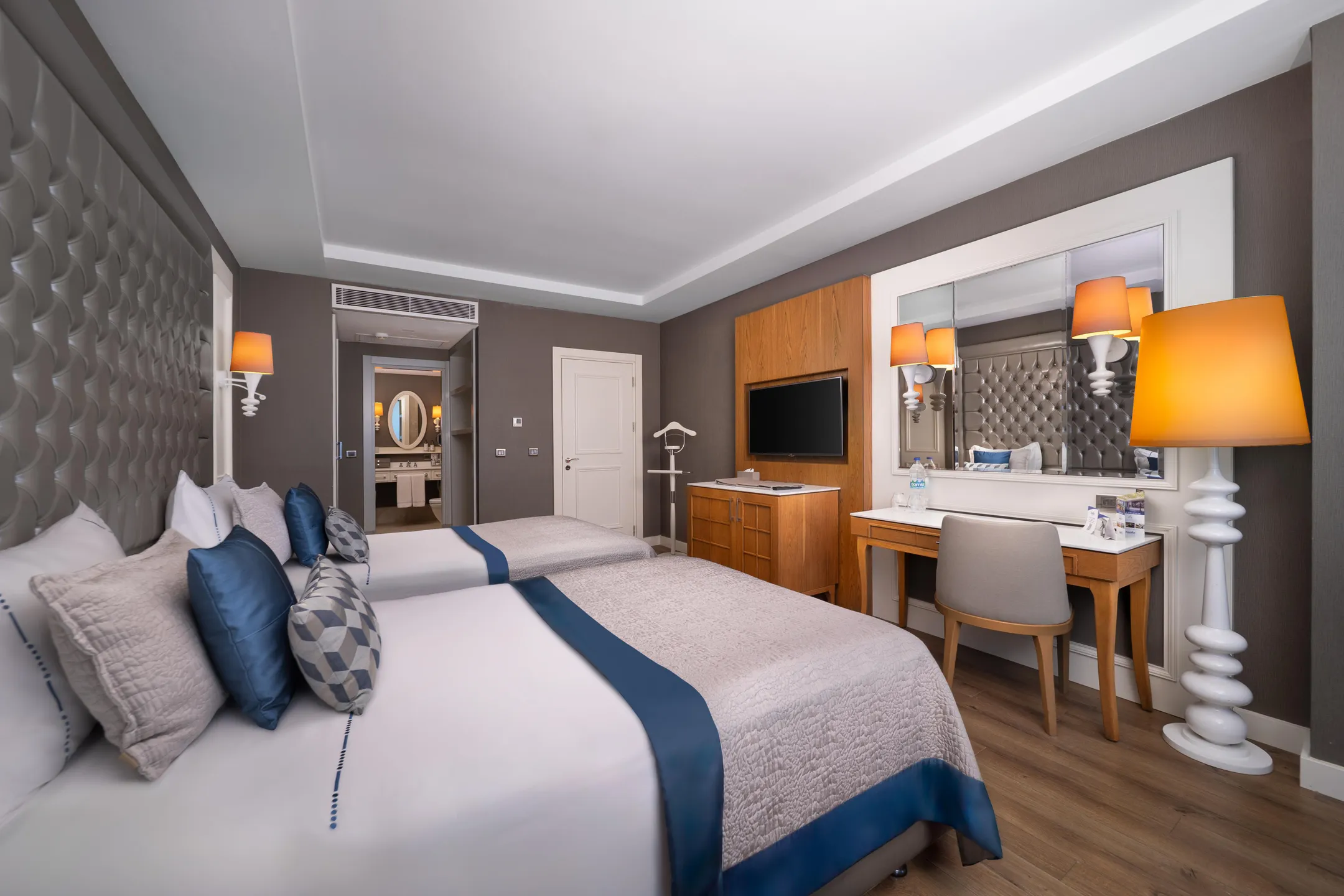 Superior Suite Exclusive Deniz Manzaralı Jacuzzi Oda