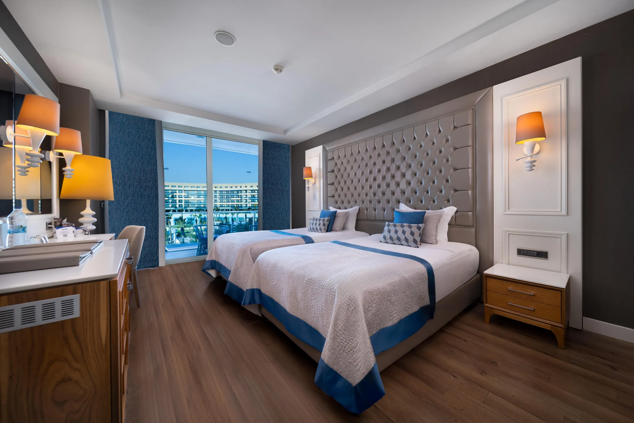 Superior Suite Exclusive Deniz Manzaralı Jacuzzi Oda