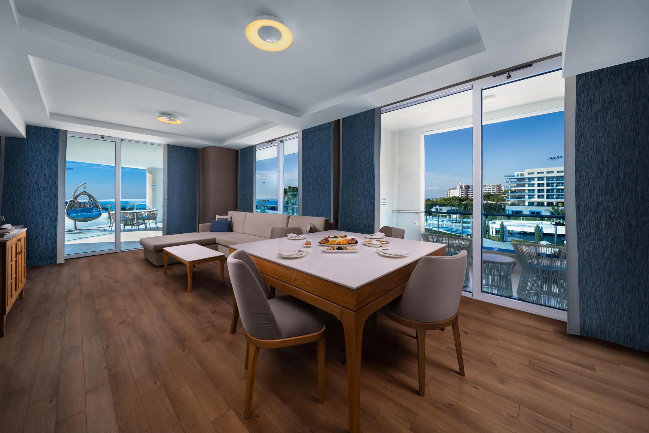 Superior Suite Exclusive Deniz Manzaralı Jacuzzi Oda