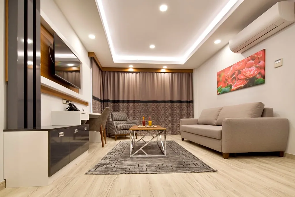 Family Oda,Bahçe Manzaralı,Balkonlu
