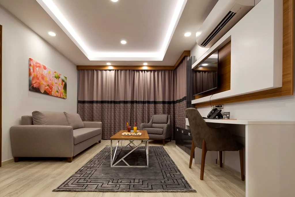 Family Oda,Bahçe Manzaralı,Balkonlu