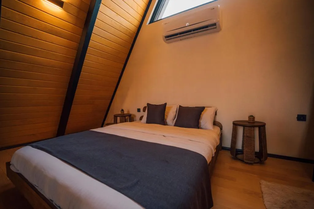 Deluxe Suit,Dağ Manzaralı,Havuzlu