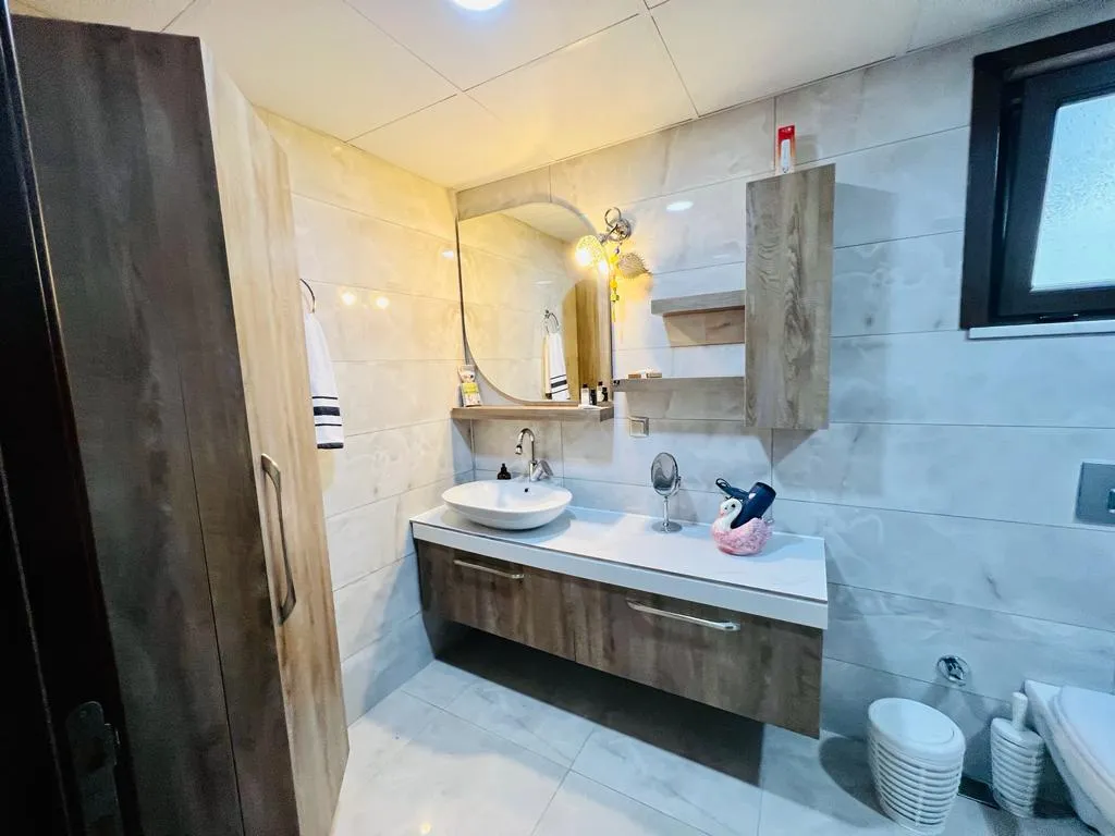 Suite,Deniz ve Bahçe Manzaralı,Fransız Balkonlu
