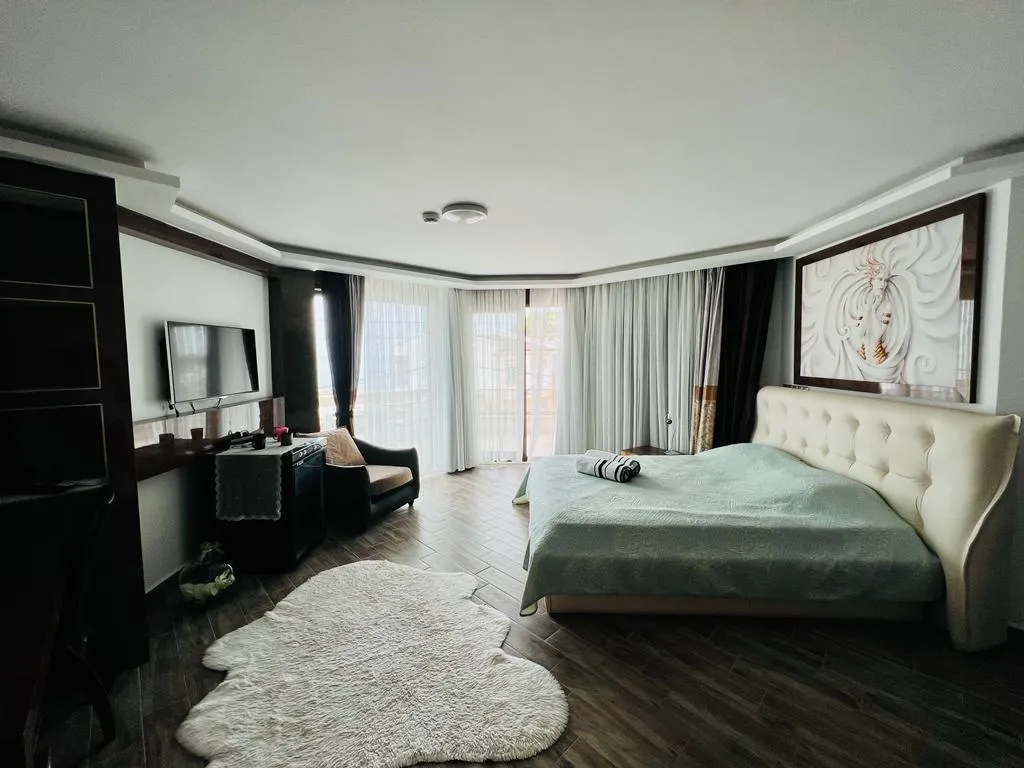 Suite,Deniz ve Dağ Manzaralı,Balkonlu