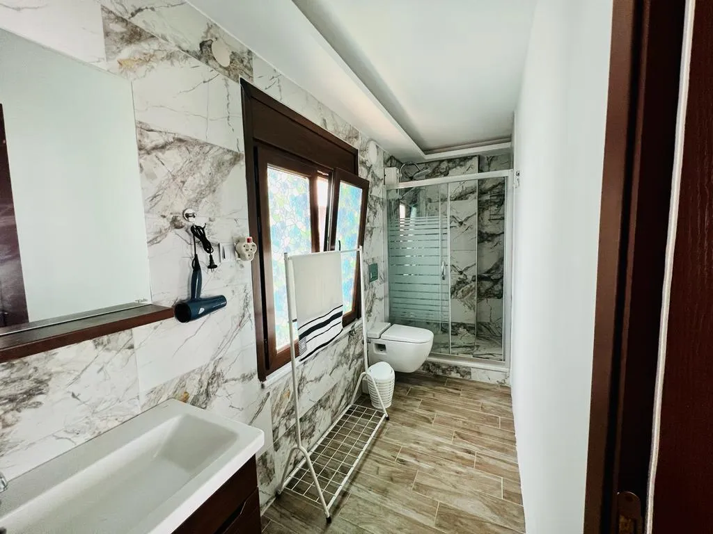 Suite,Deniz ve Dağ Manzaralı,Balkonlu