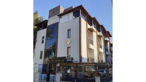 Pure Diamond Hotel
