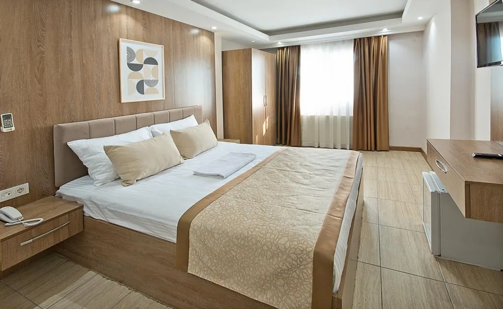 Çift Kişilik,Deniz veya Şehir Manzaralı