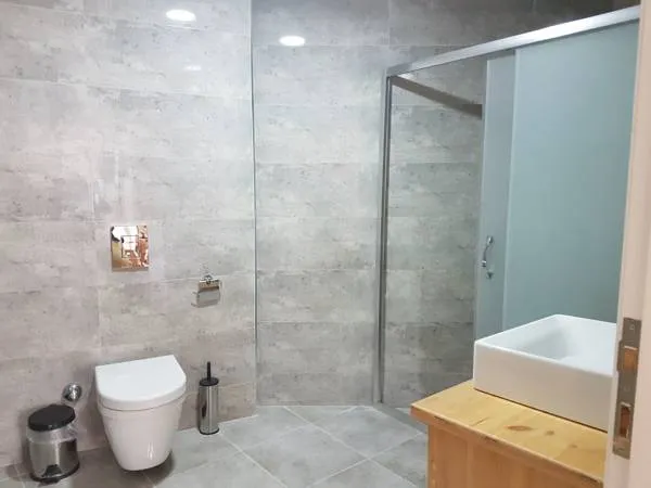 Suite,Bahçe Manzaralı,Zemin Kat