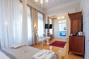 Suite Oda Balkonlu,Deniz Manzaralı,Küvetli