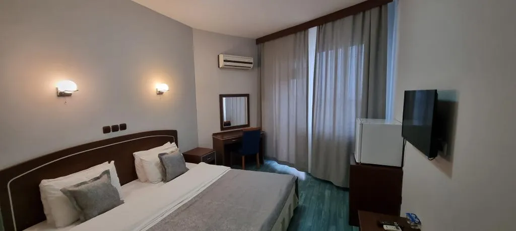 Çift Kişilik Oda - Balkonlu,Deniz veya Dağ Manzaralı,Balkonlu