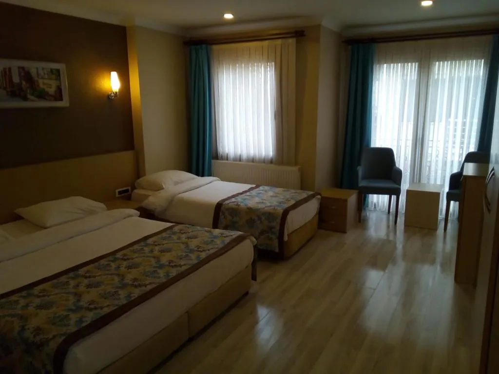 Triple,Manzarasız