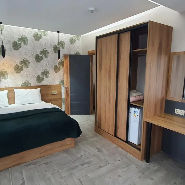 Corner Room,Dağ Manzaralı,Balkonlu