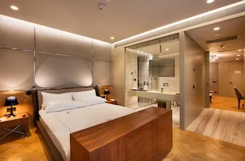 Fer Hotel