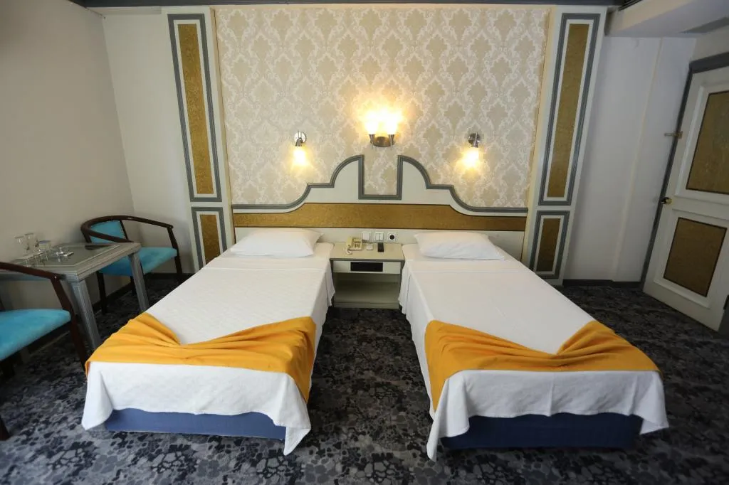 Tek Kişilik,Şehir Manzaralı