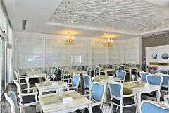 Azura Deluxe Resort & Spa