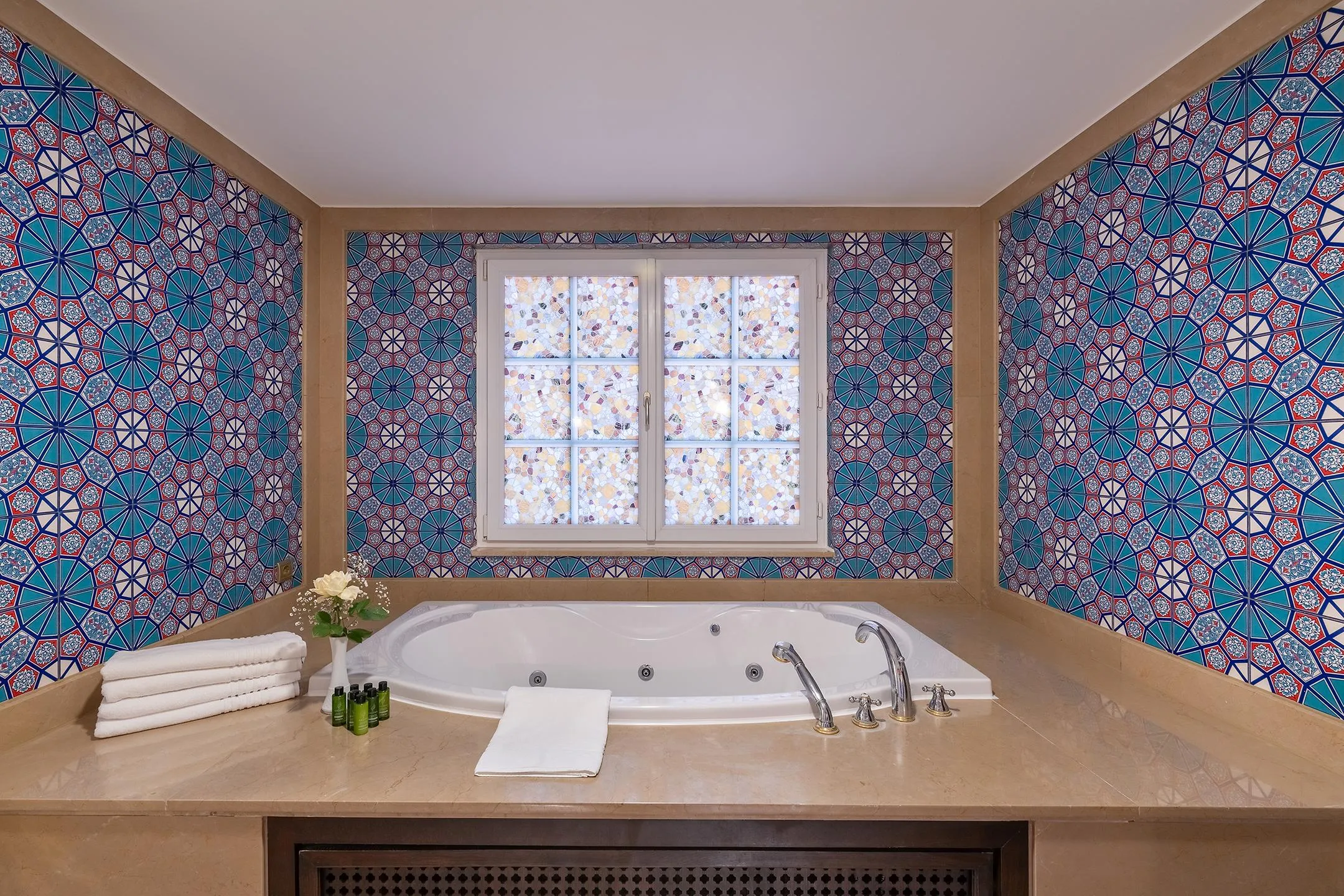 Orient Suite With Jakuzzi