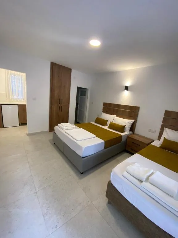 Standart 3 kişilik Balkonlu Oda