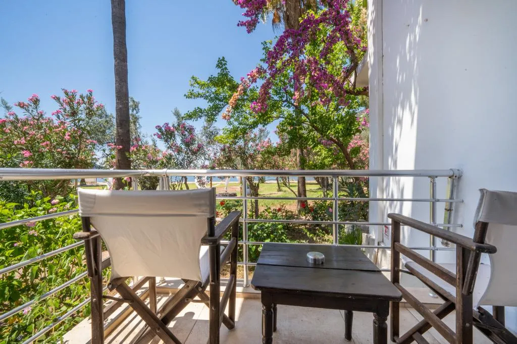 Standart Oda,Kısmi Deniz Manzaralı,Balkonlu