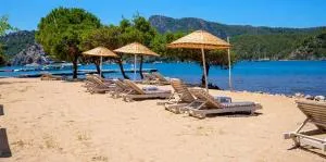 Chillos Beach