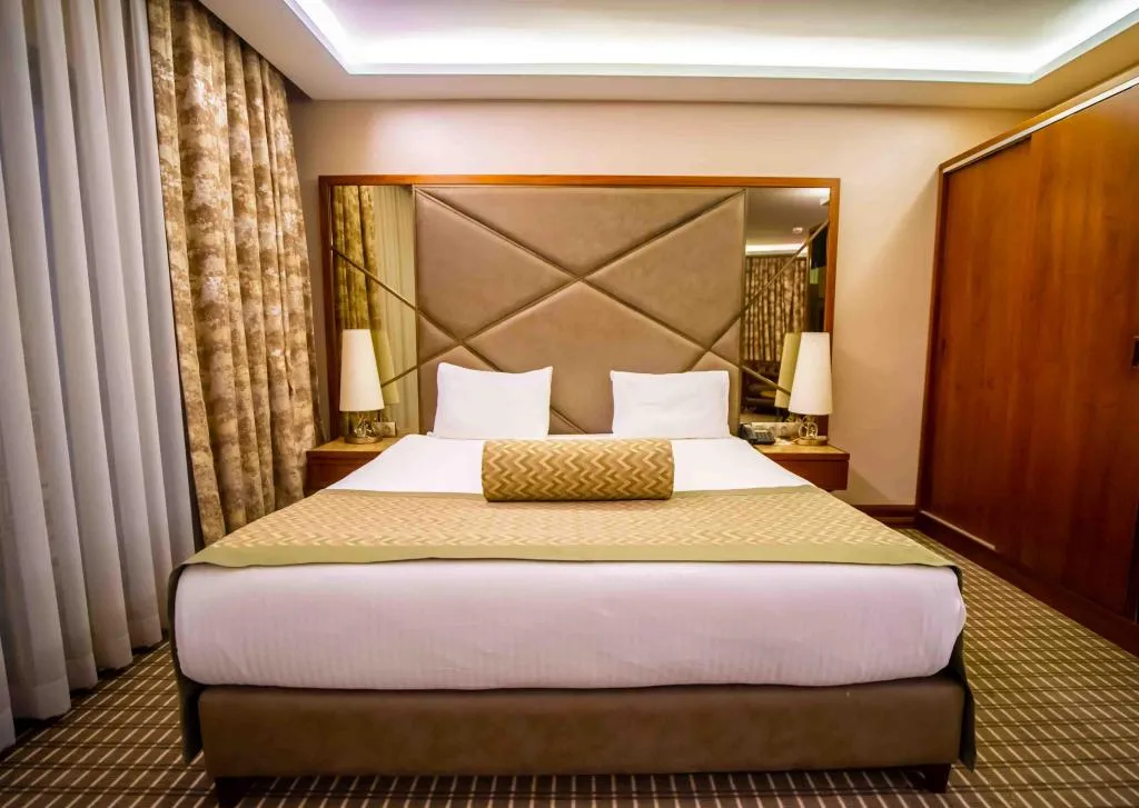 Standart Oda,Şehir Manzaralı