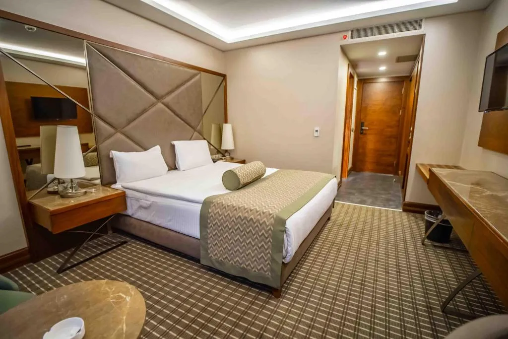 Standart Oda,Şehir Manzaralı
