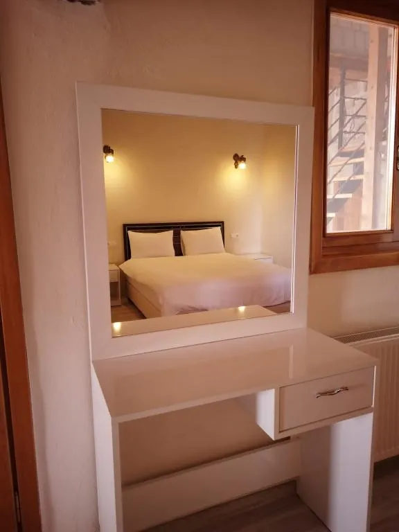 Jakuzili ve Teraslı Oda,Bahçe Manzaralı,Teraslı