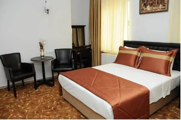 Standart Oda,Şehir Manzaralı